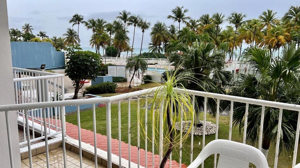 Beachfront Tropical Tantra Apartment San Juan Buitenkant foto