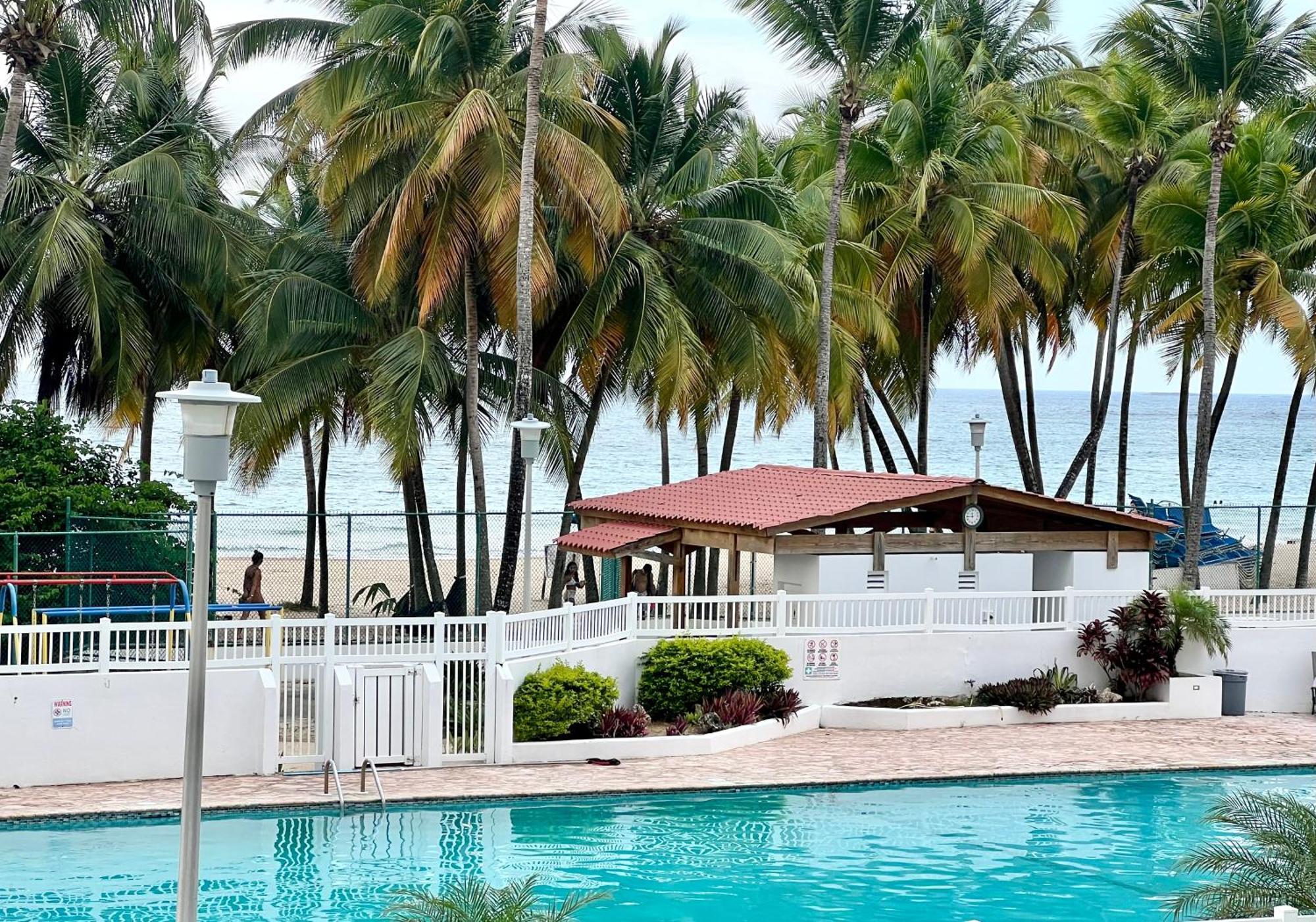 Beachfront Tropical Tantra Apartment San Juan Buitenkant foto