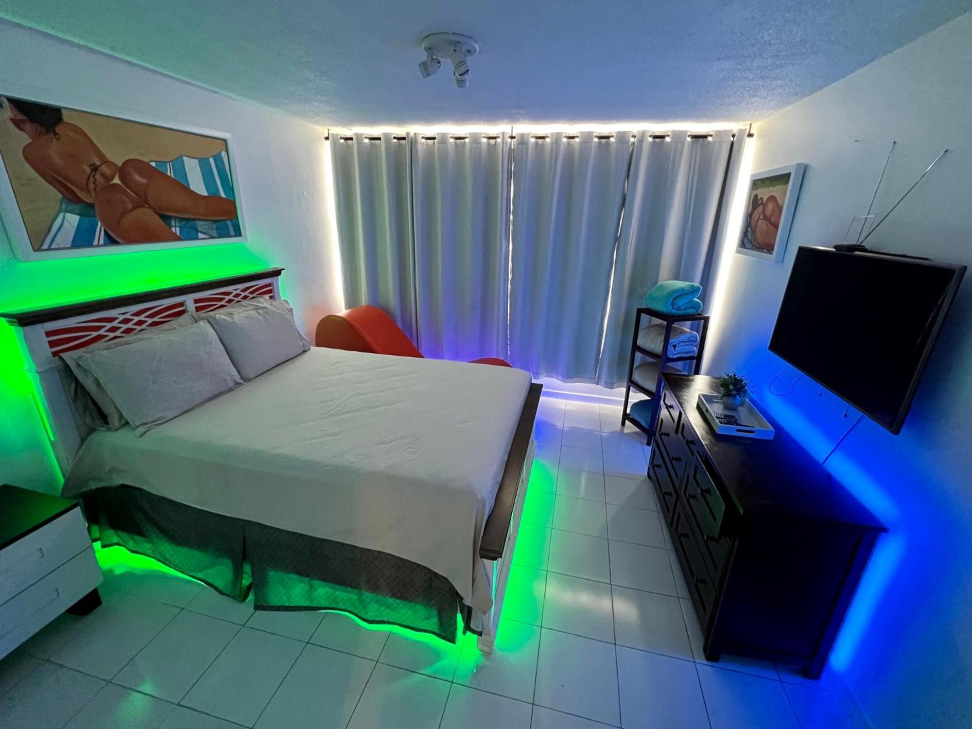 Beachfront Tropical Tantra Apartment San Juan Buitenkant foto