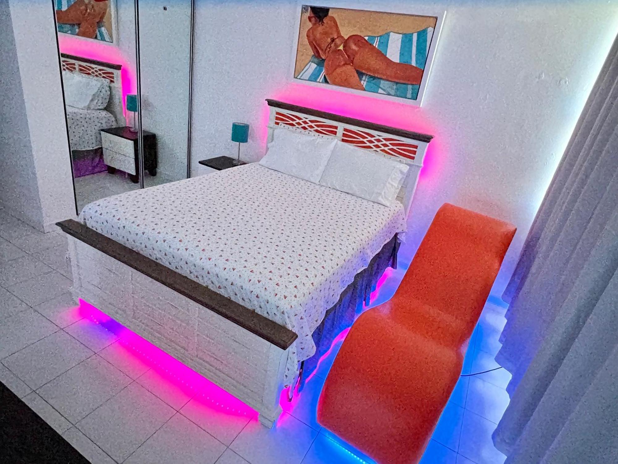 Beachfront Tropical Tantra Apartment San Juan Buitenkant foto