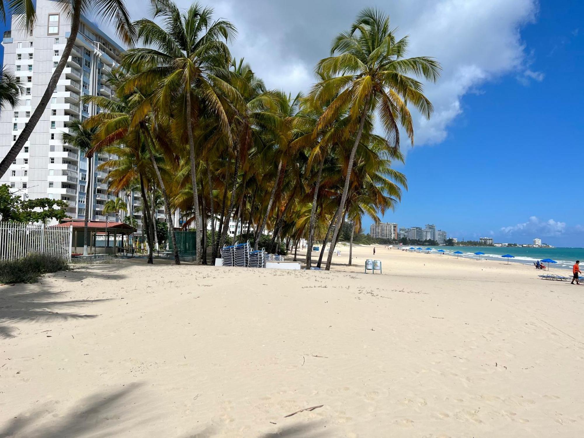 Beachfront Tropical Tantra Apartment San Juan Buitenkant foto
