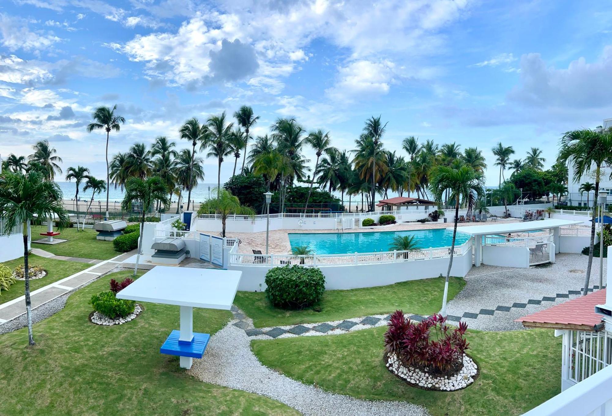 Beachfront Tropical Tantra Apartment San Juan Buitenkant foto